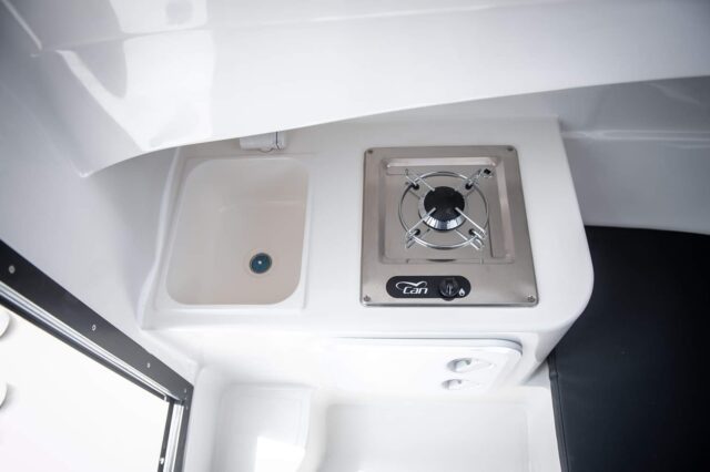 pilothouse 580 galley