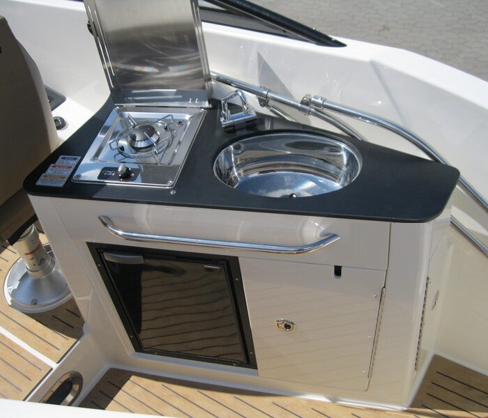 quicksilver 805 cruiser price