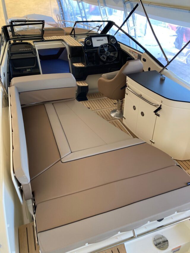 quicksilver 755 cruiser cockpit cushion