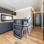 builder of floating homes equipment