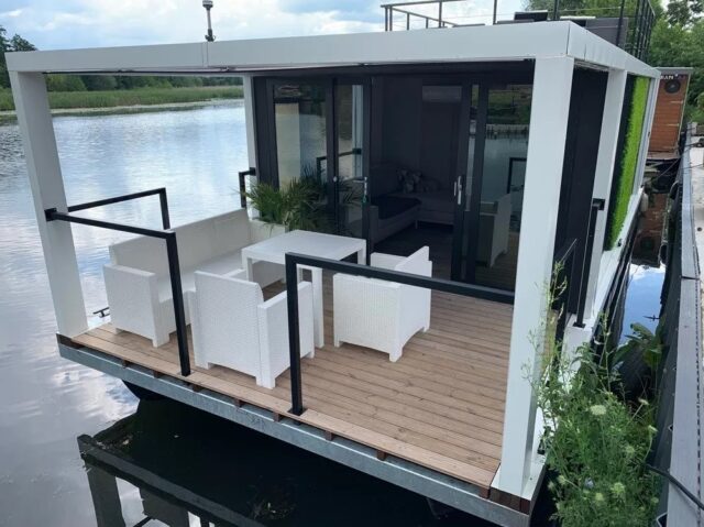 new houseboats price