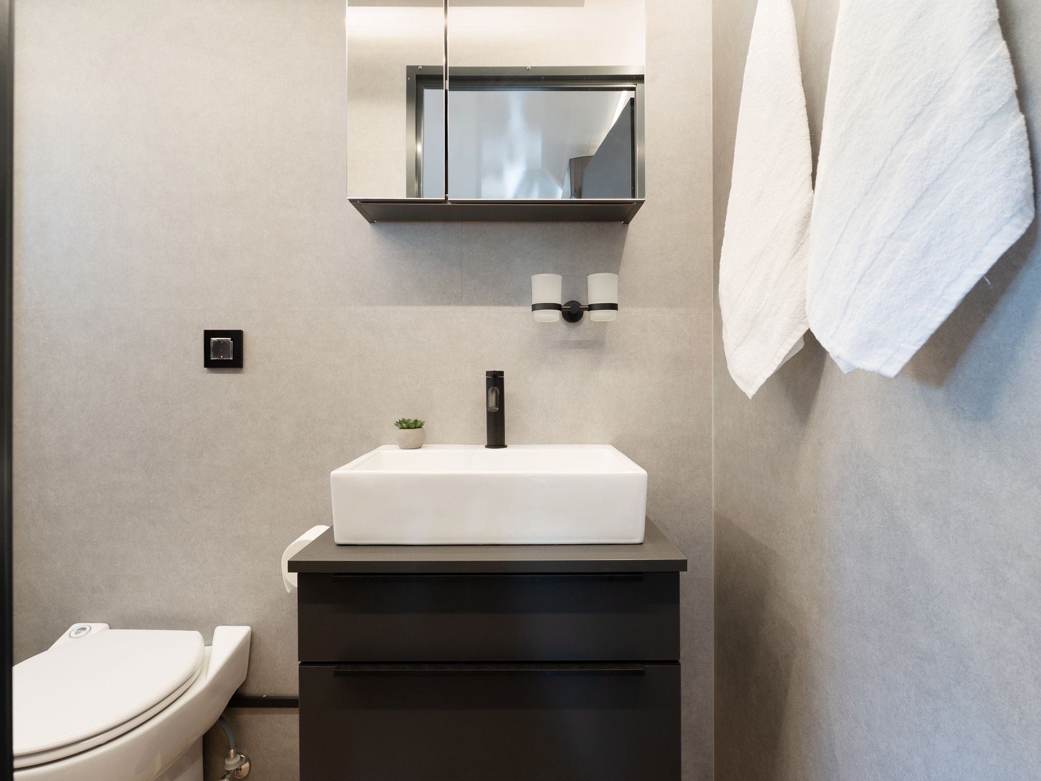 waterfront house from Poland - sink